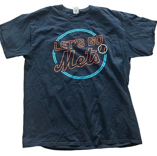 Let’s Go Mets Thrifted Vintage Graphic Tee size Large