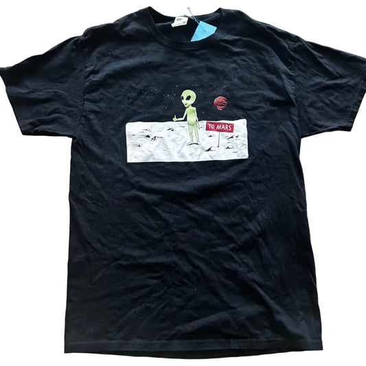 To Mars! Alien Thrifted Vintage Graphic Tee size Medium