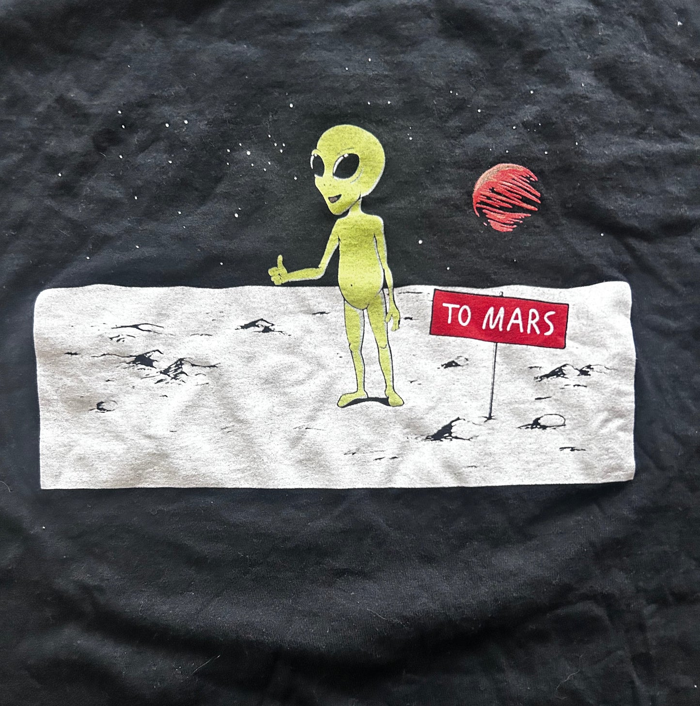 To Mars! Alien Thrifted Vintage Graphic Tee size Medium