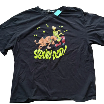 Black t-shirt with colorful graphic and 'Scooby Doo!' text on a white background. Scooby do pre loved tee shirt. 